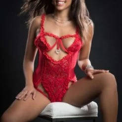 G World Intimates New Items Open Cup Laced Teddy