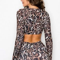 Yelete Leopard Print Cropped Long Sleeve Top